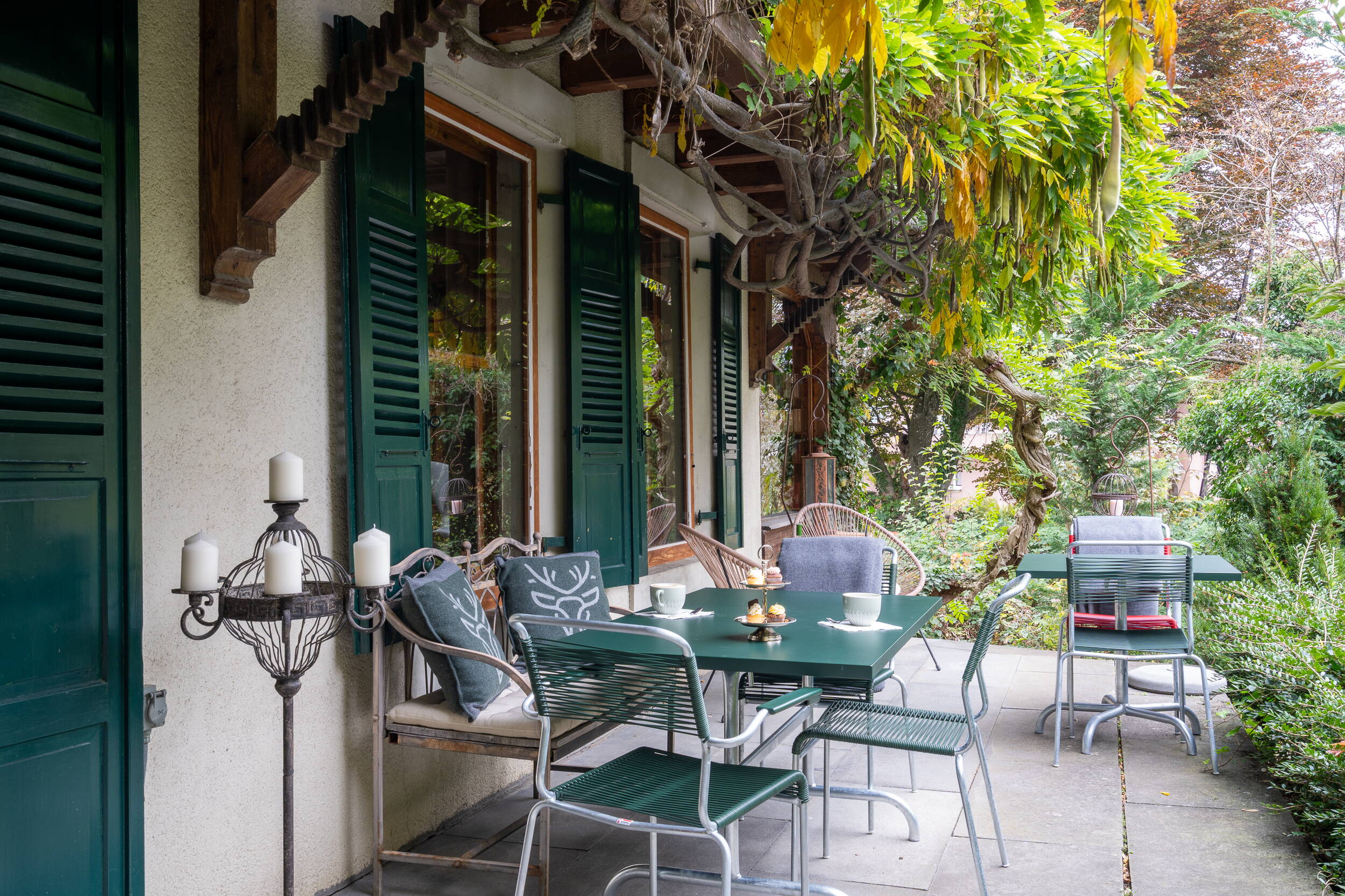 Zoom: Chalet Verve – Boutique Guesthouse Interlaken 